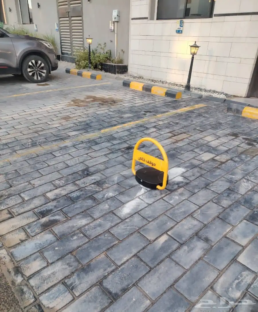 حاجز مواقف 0