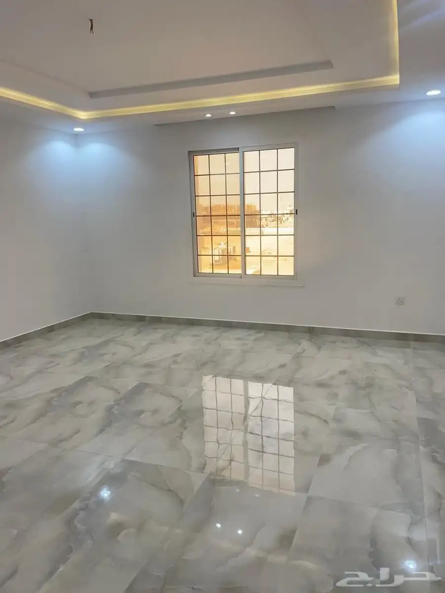 فيلا نظام اداور درج جانبي وملحق مميزة للبيع 4