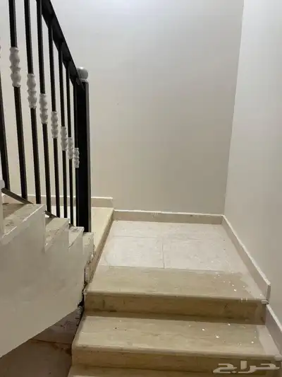 للإيجار شقة عوايل 3