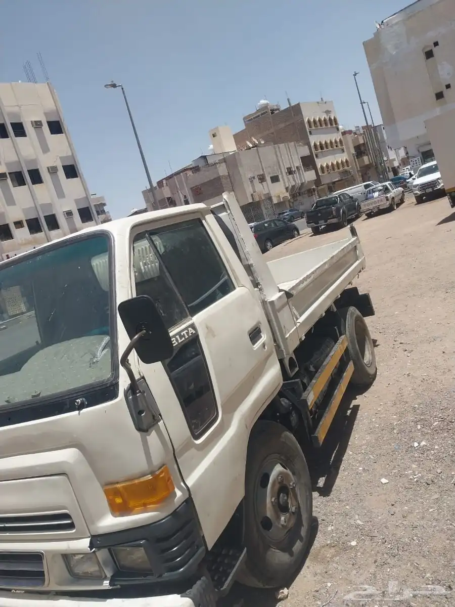 دينا ديهاتسون نظيفه مكينه وقير علي الشرط 5