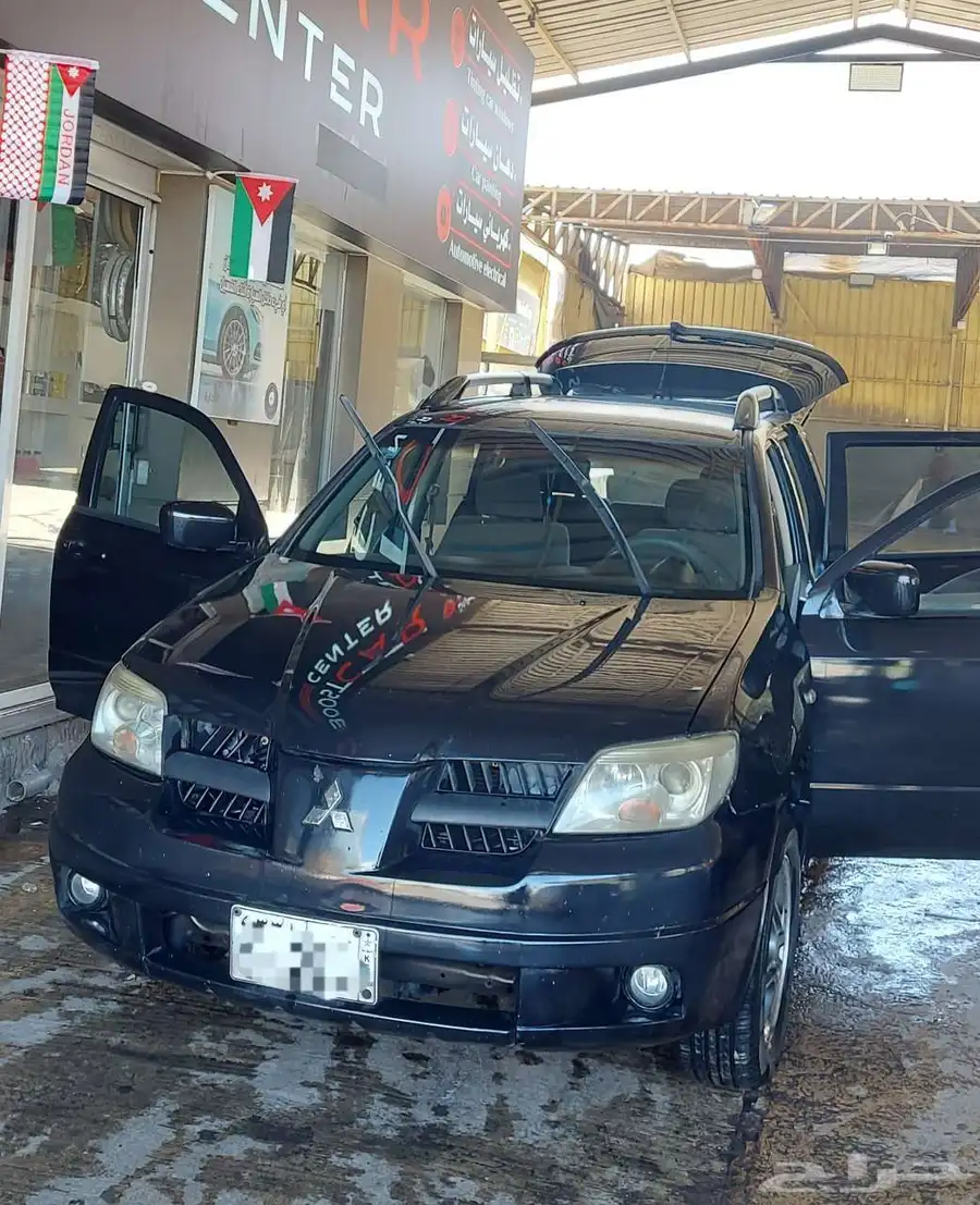 ميتسوبيشي أوتلاندر MITSUBISHI OUTLANDER 2006 1