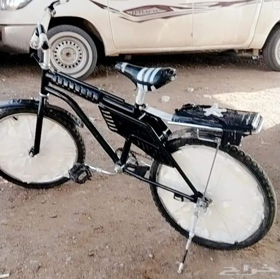 سيكل رامبو صيني عليه جنزير ويعلق شوي وانت تمشي به 1