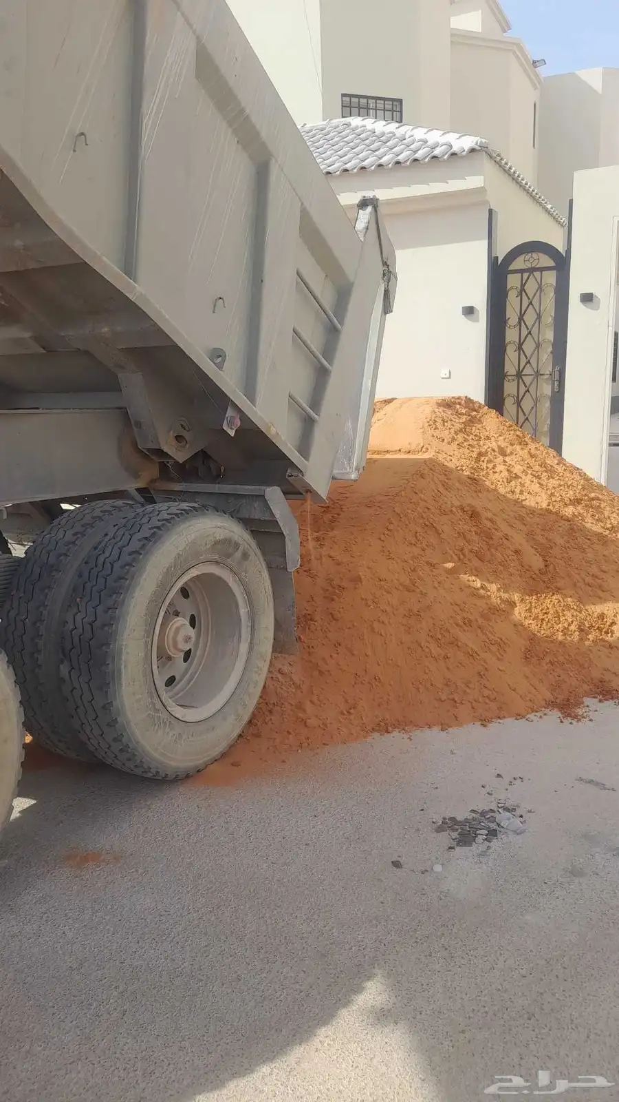 توريد رمل ابيض بناء رمل الياسه رمل احمر نفوذ بحص مخلوط دفان 2