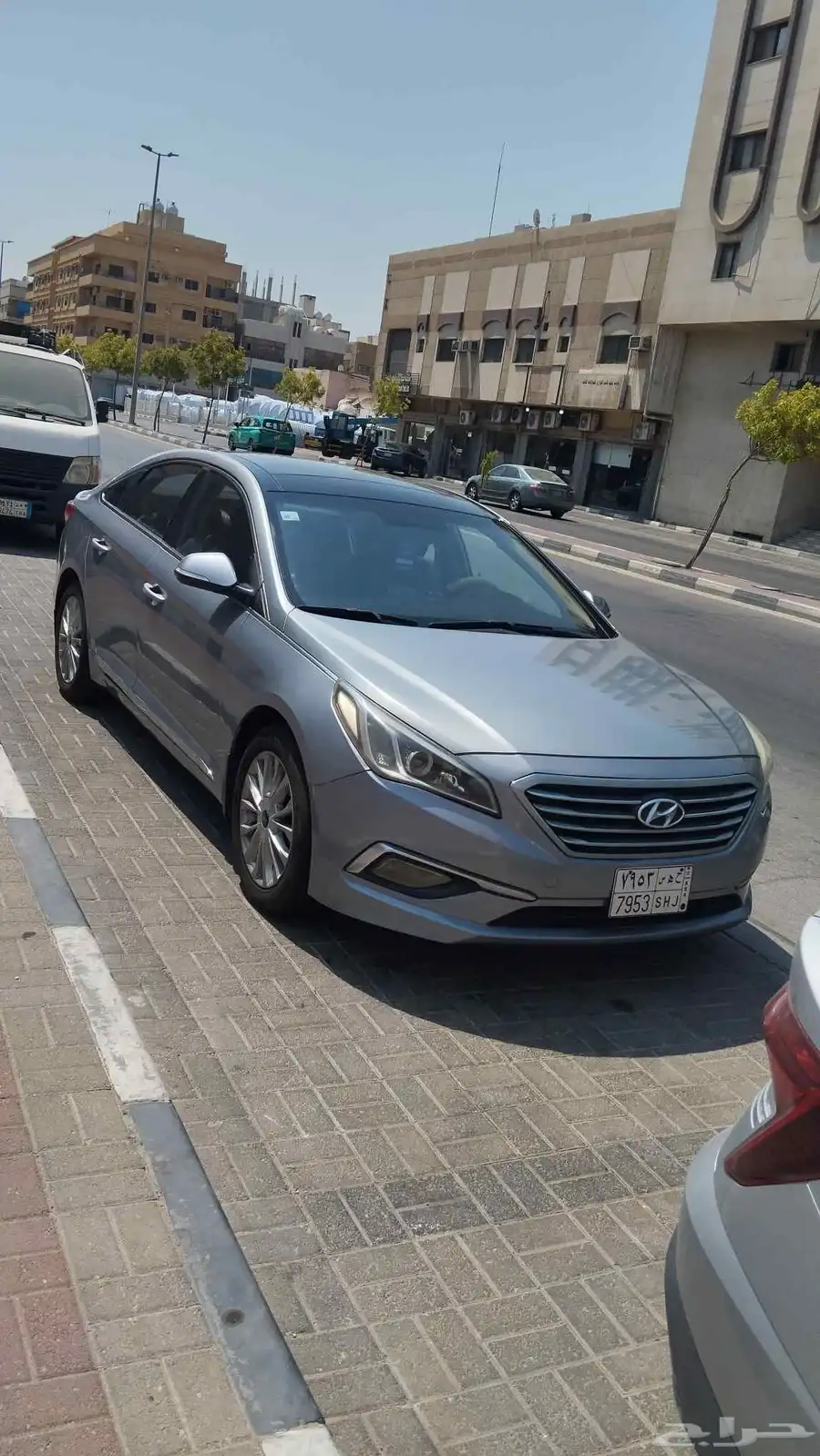 HUNDAI SONATA 2016 FULL OPTION AND SUNROOF 10