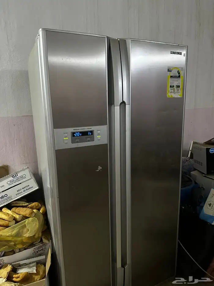 ثلاجه هياتشي للبيع فريزر وثلاجه شغال 0