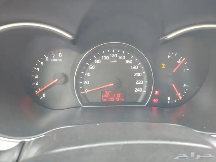 كيا سورينتو موديل 2015 9