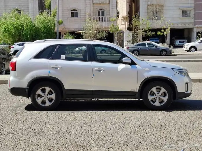 كيا سورينتو موديل 2015 2