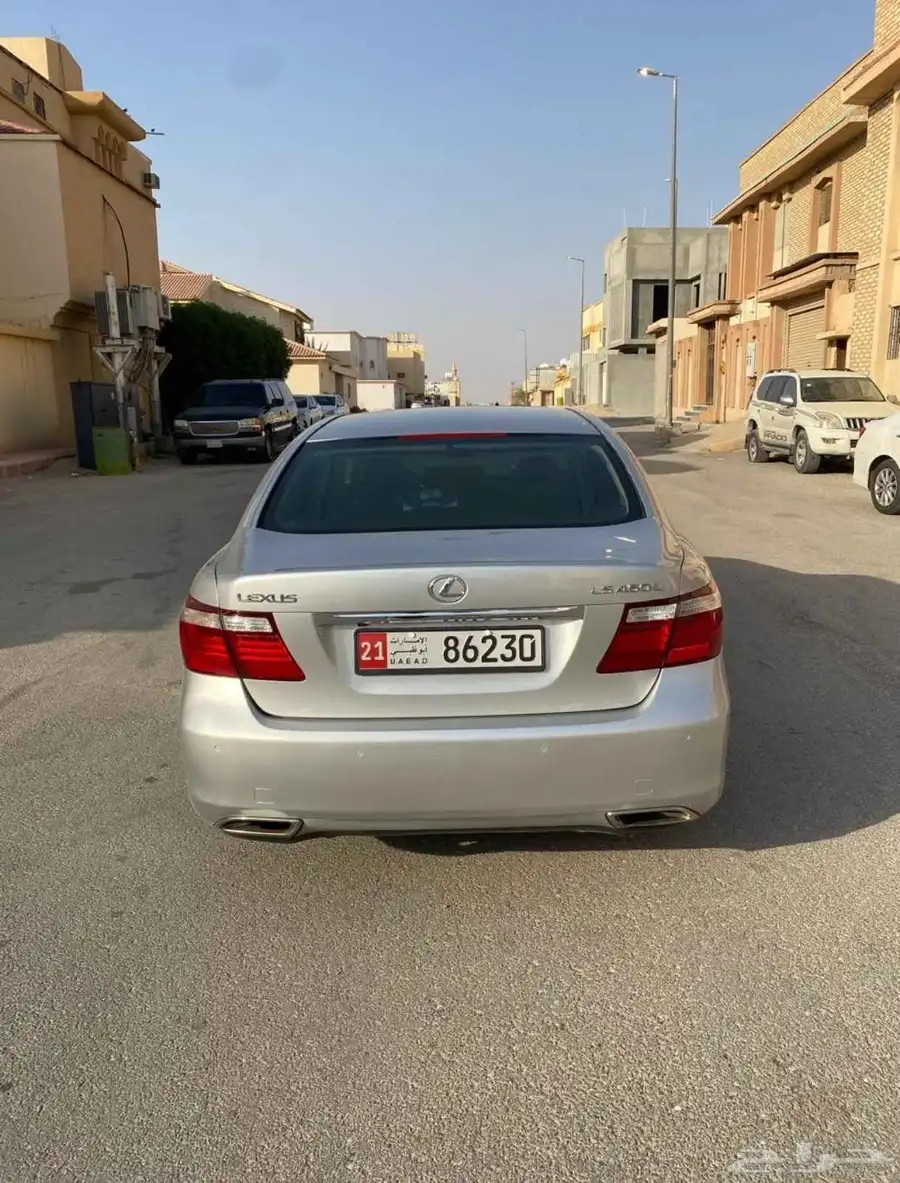 للبيع لكزس Ls460L 3
