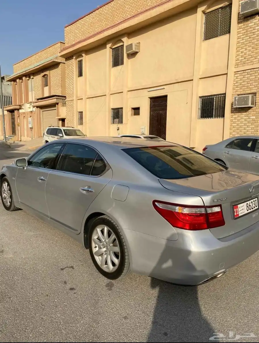 للبيع لكزس Ls460L 2