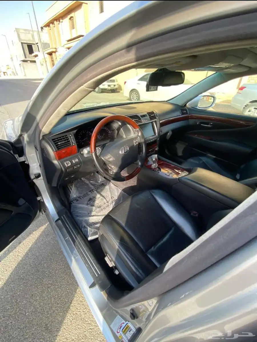 للبيع لكزس Ls460L 10