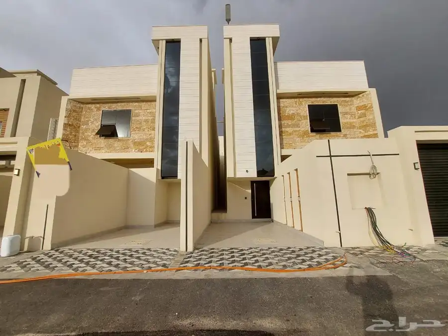 للبيع فله روف دور ثاني مع ملحق احدرفيده مخطط هيف670 0