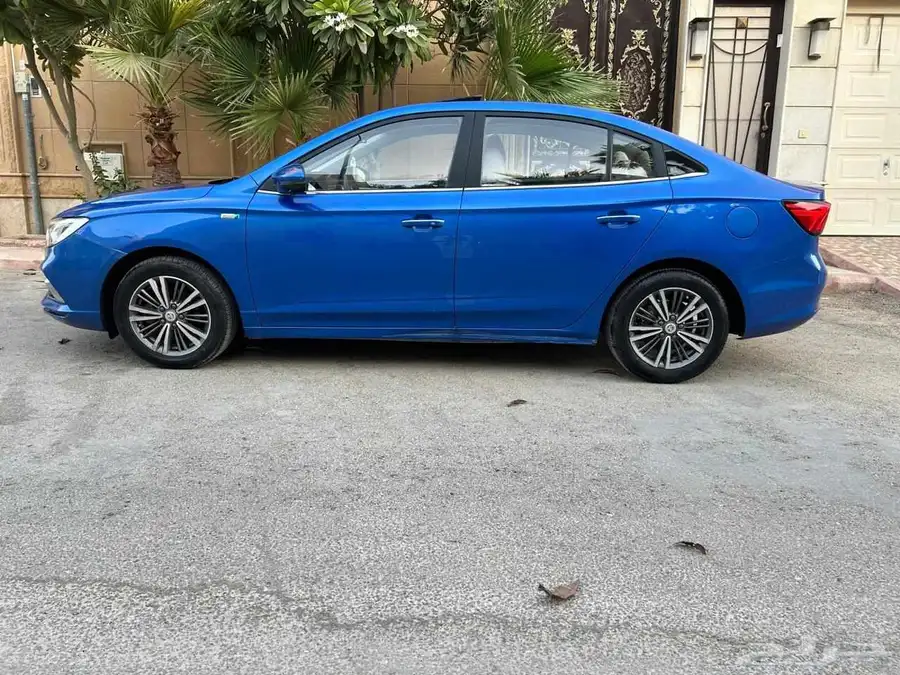 MG 5 موديل 2022 فل كامل 2