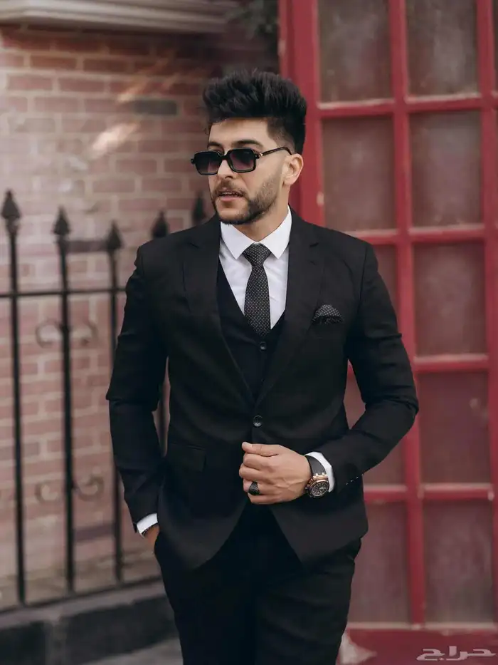 250ريال البدلة وعرض علي اكتر من قطعه 1