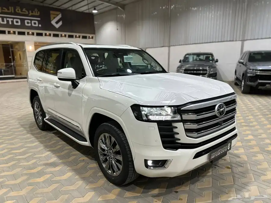 تويوتا لاند كروزر GXR4 2025 0