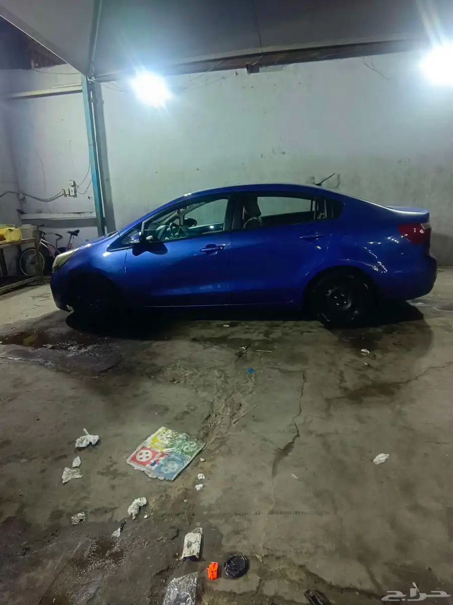 Kia Rio 2014 Looks new. Everything is complete. Three-year 9