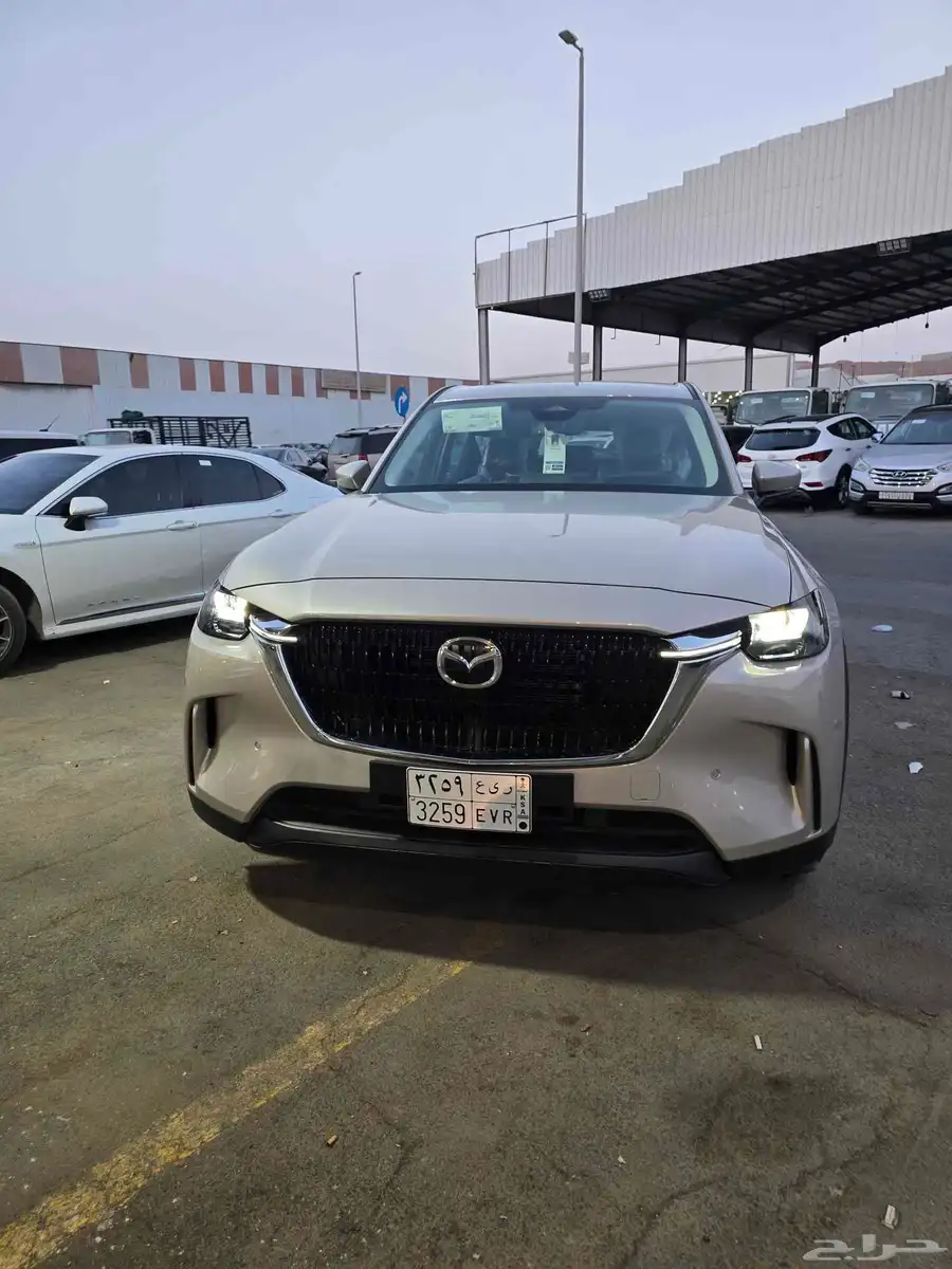 مازدا cX90 وكاله اسناندر اصفار 2025 0