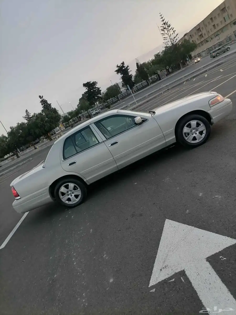 فورد كراون فكتوريا سعودي 2008 3