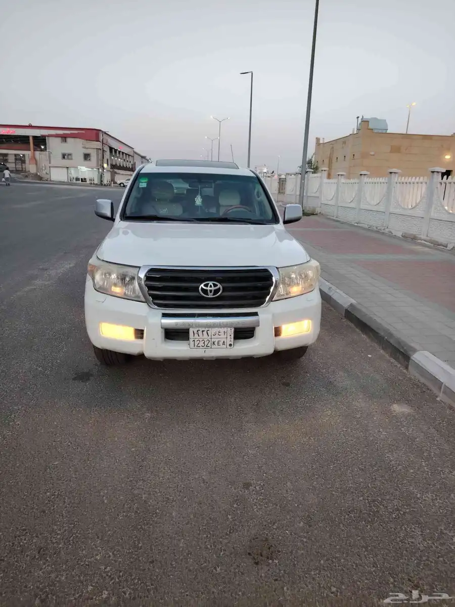 سياره لاند كروزر 2009 2