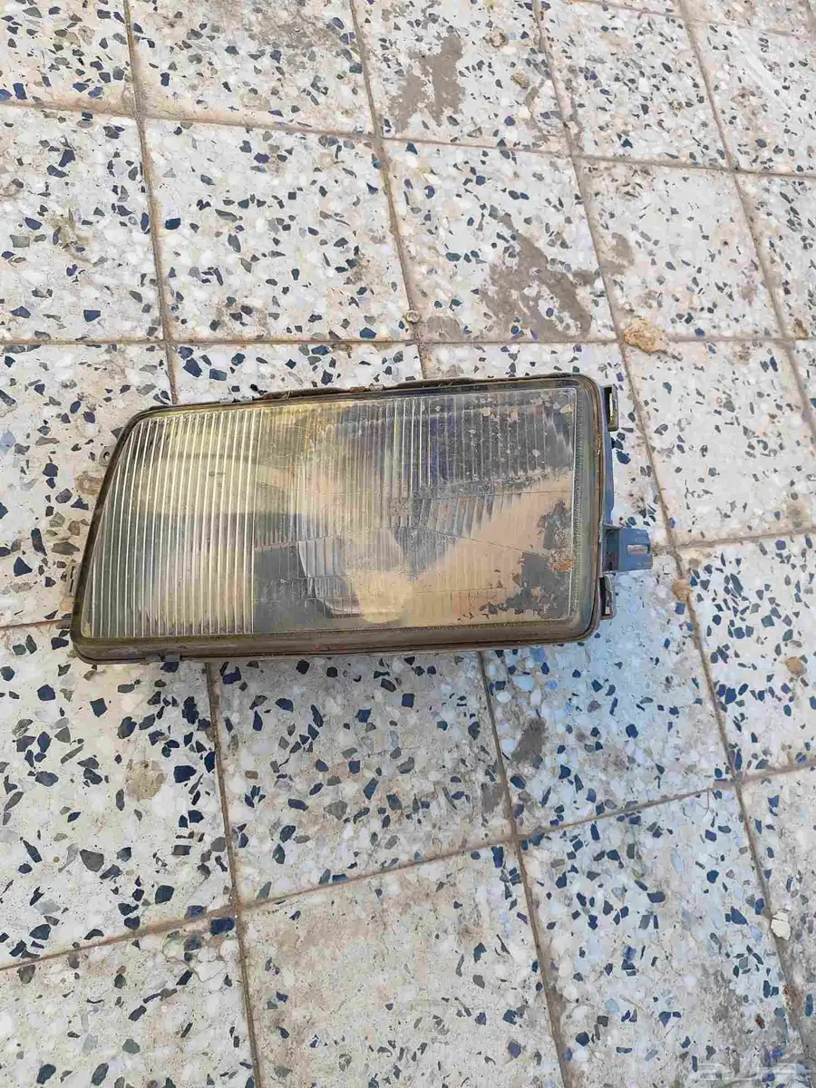 شمعة مرسيدس 300 أو 560 اصلي مستخدم مديل 90 10