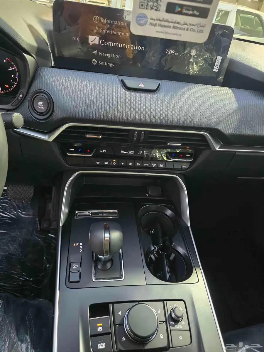 مازدا cX90 وكاله اسناندر اصفار 2025 17
