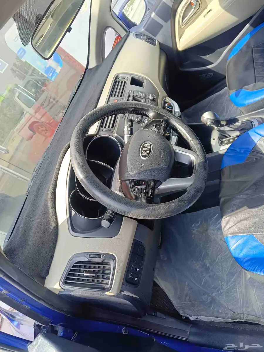Kia Rio 2014 Looks new. Everything is complete. Three-year 0