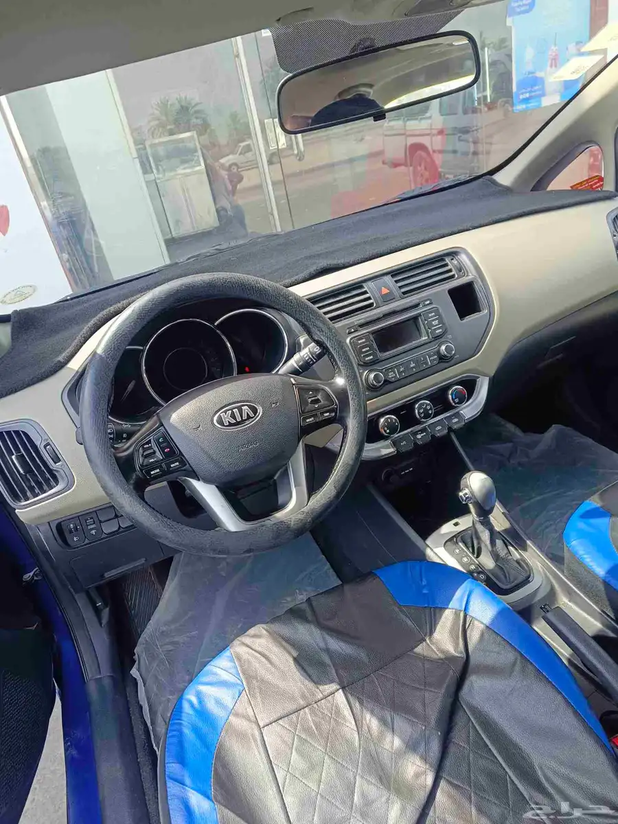 Kia Rio 2014 Looks new. Everything is complete. Three-year 2