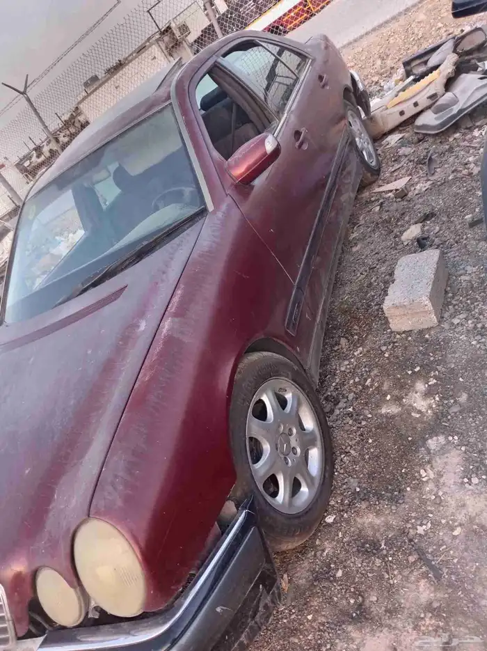 مرسديس عيون 2