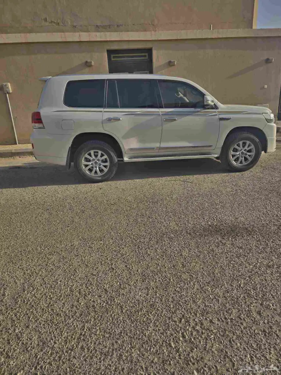 جيب لاندكروزر 2018 GXR6 9