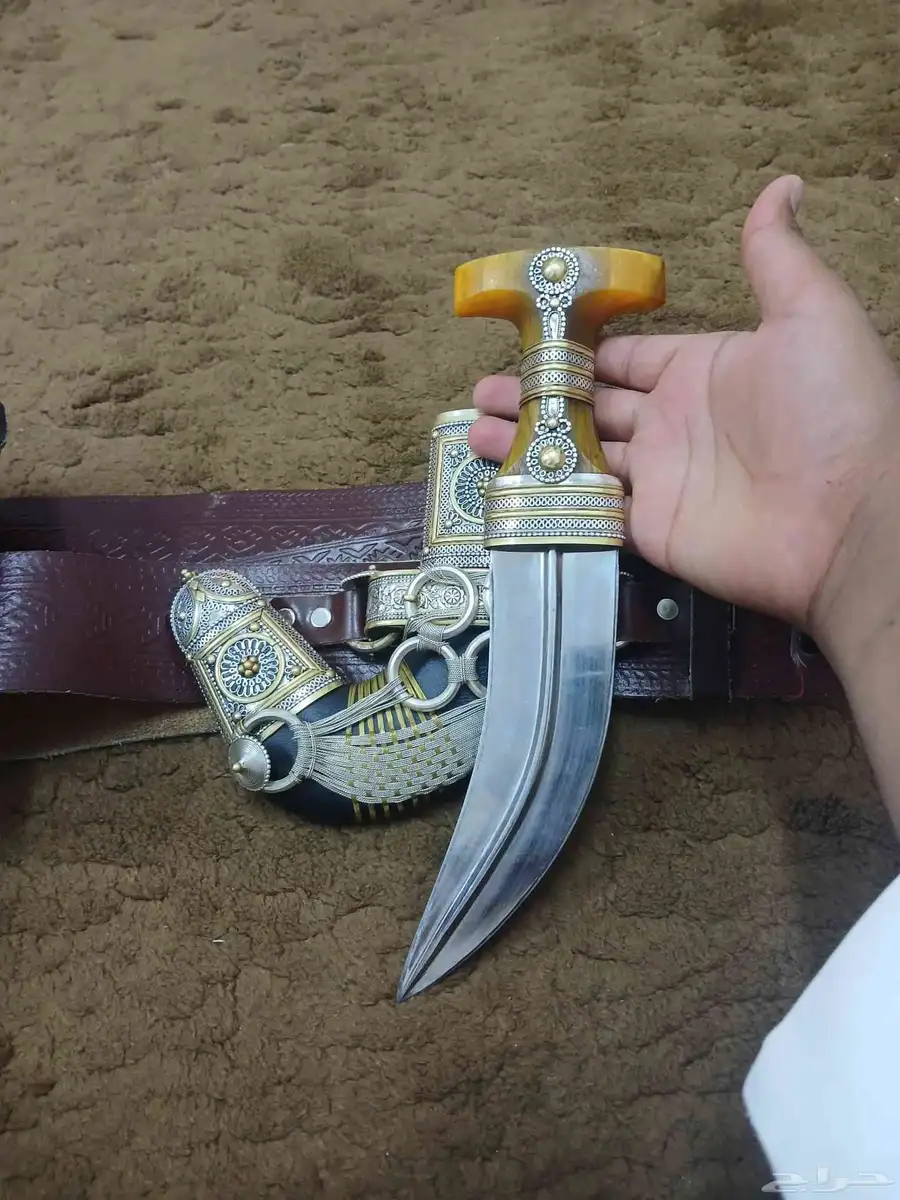 جنبيه حك زراف قبضه وافيه شاي فاخر على الذمه 1