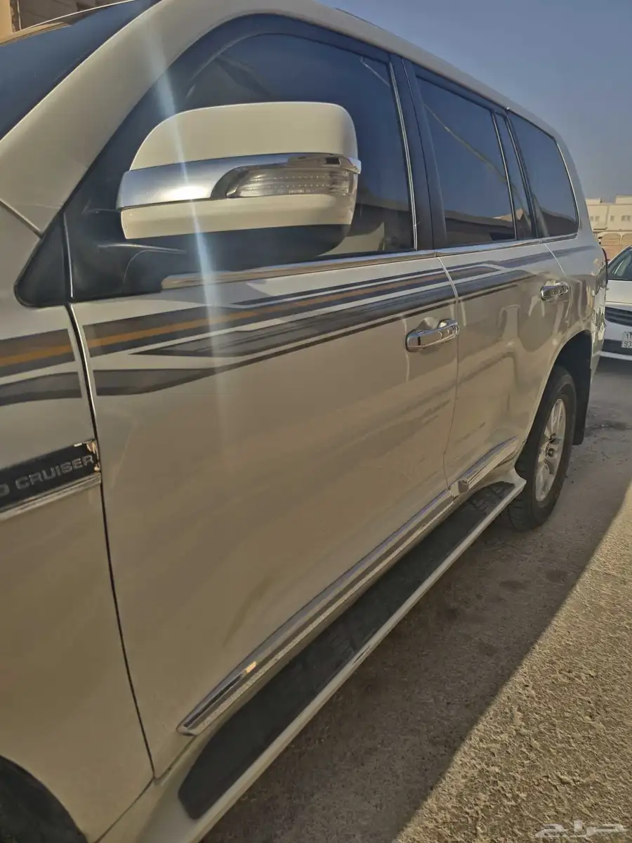 جيب لاندكروزر 2018 GXR6 8