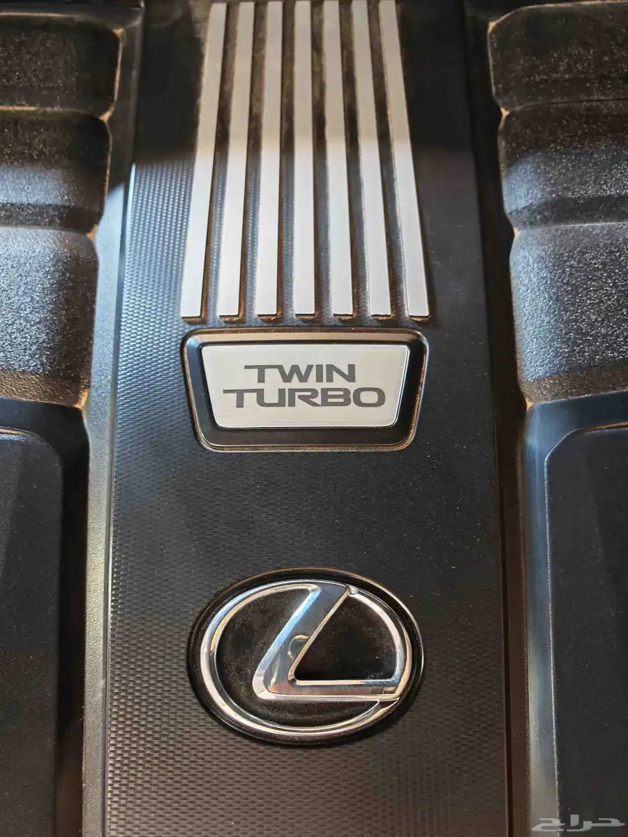 لكسز LX 600 F Sport أسود لؤلؤي موديل 2023 47