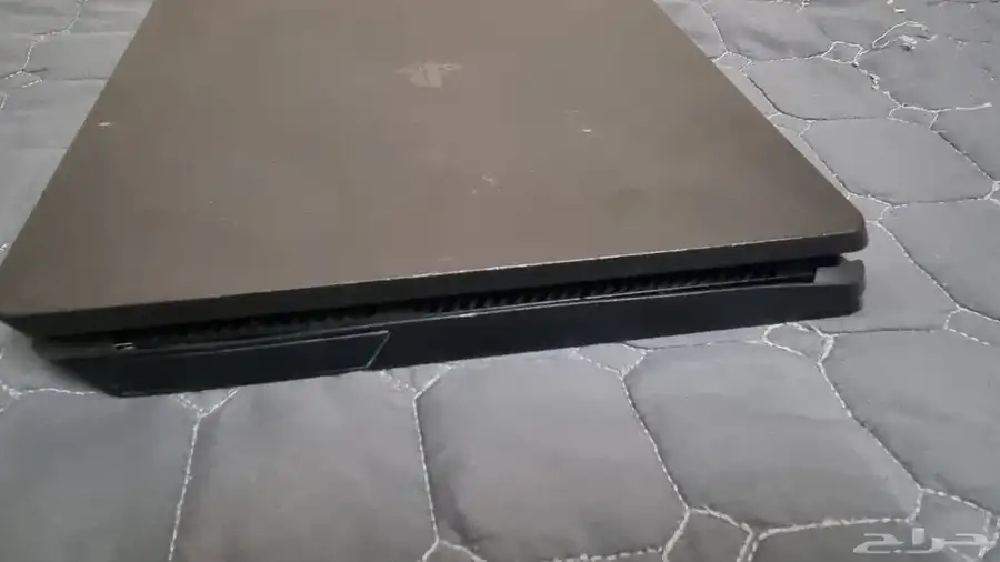 سوني 4 slim 500 الخرج 1