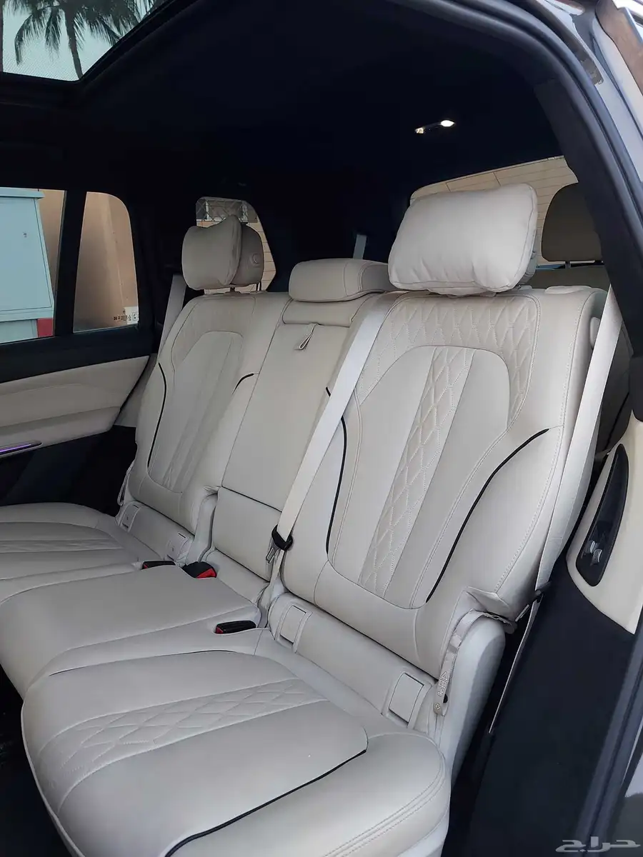 BMW X7 2023موديل 9