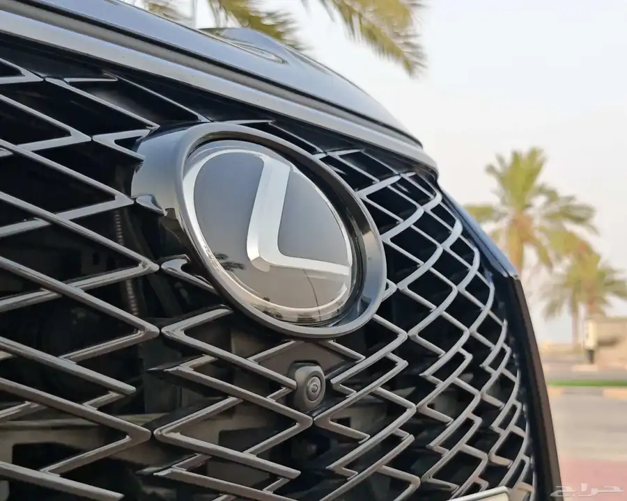 لكسز LX 600 F Sport أسود لؤلؤي موديل 2023 48