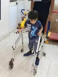مختص علاج طبيعي للأطفال 2