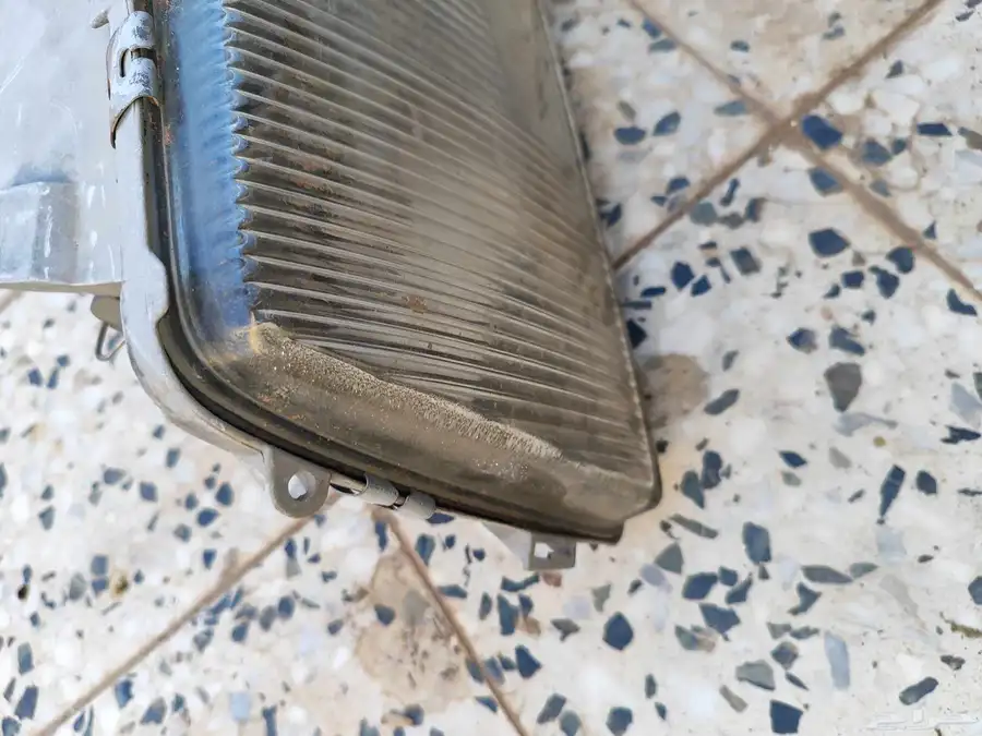 شمعة مرسيدس 300 أو 560 اصلي مستخدم مديل 90 3