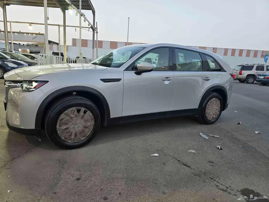 مازدا cX90 وكاله اسناندر اصفار 2025 7