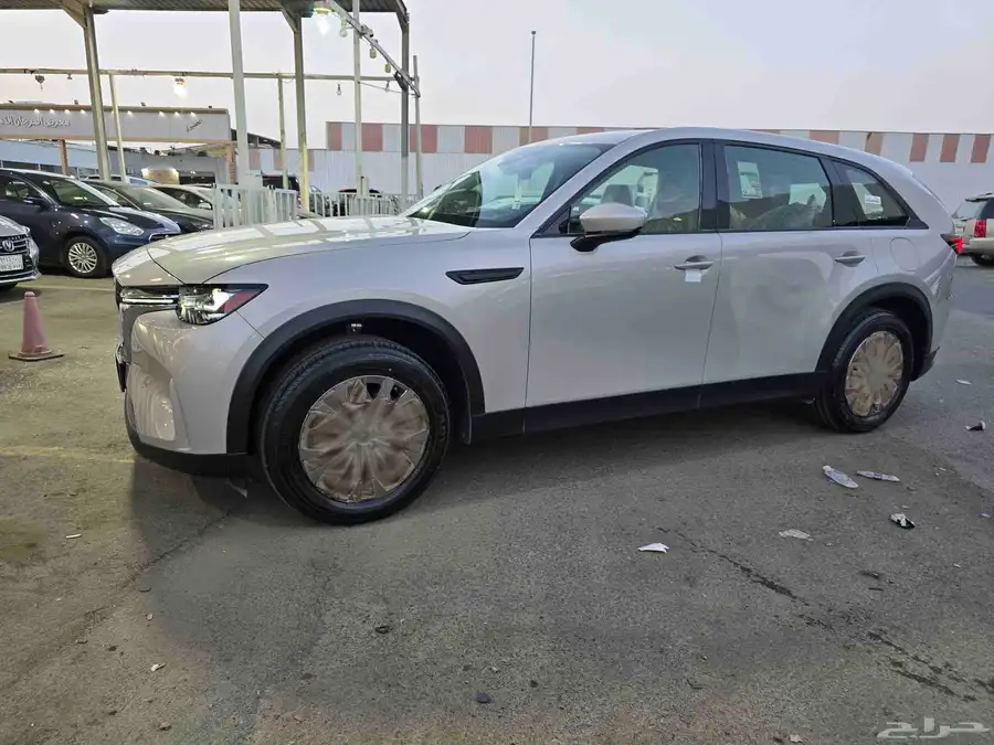 مازدا cX90 وكاله اسناندر اصفار 2025 6