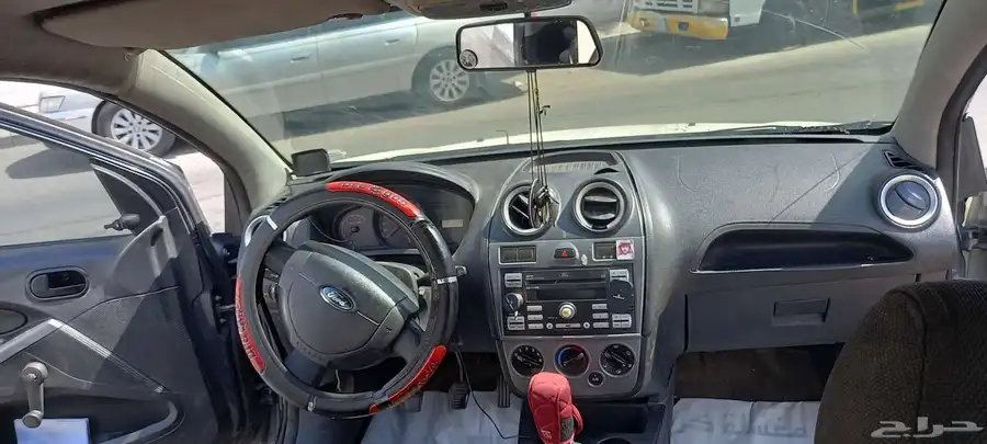 السياره فورد فيجو موديل 2012 المكينه والجربوكس على الشرط 2