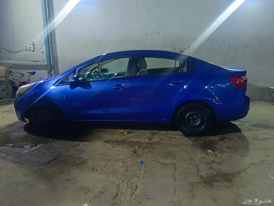 Kia Rio 2014 Looks new. Everything is complete. Three-year 7