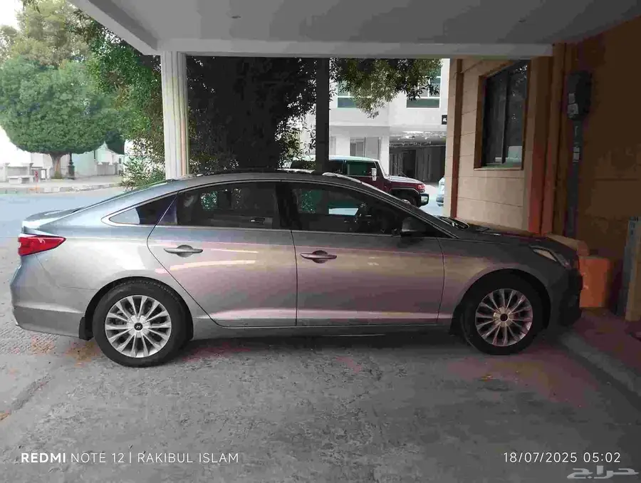 HUNDAI SONATA 2016 FULL OPTION AND SUNROOF 13