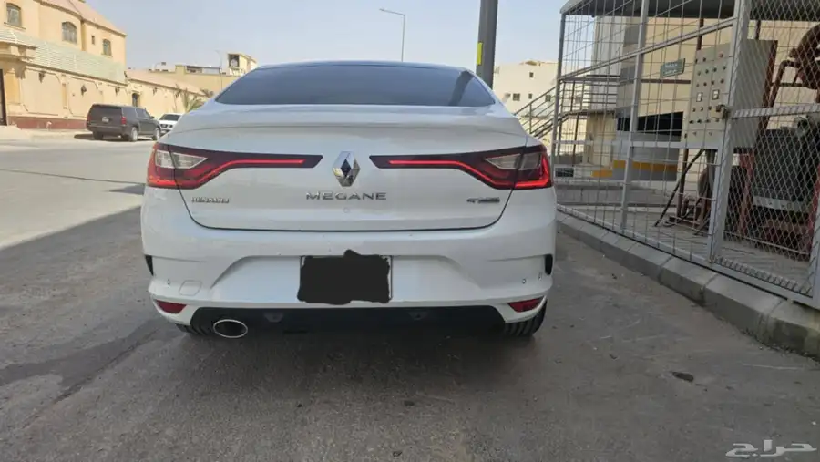 رينو ميغان 2017 15