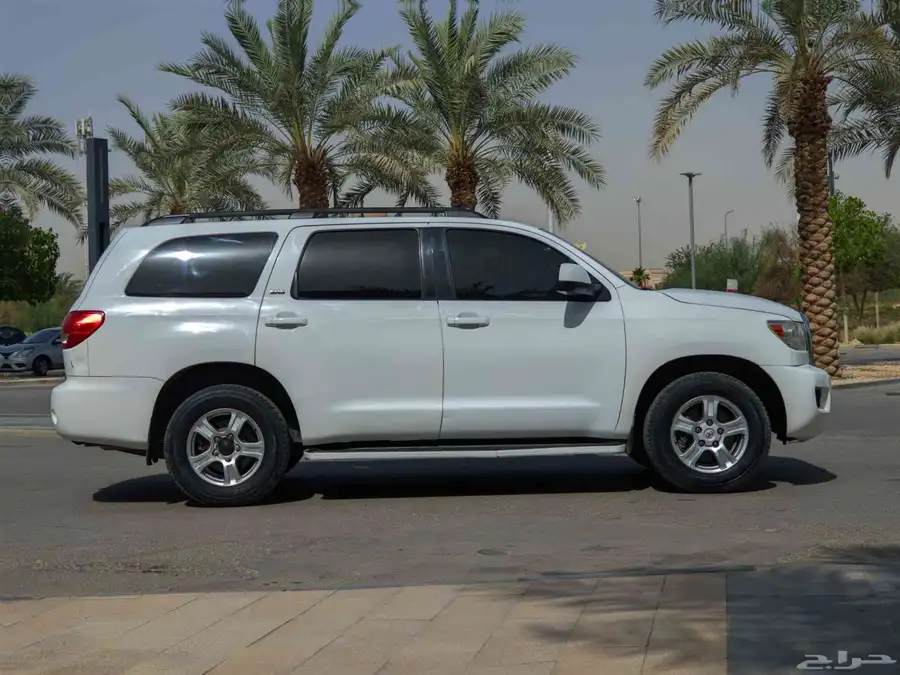 تويوتا سيكويا   سكويا 2009 نظيفة جدا 7