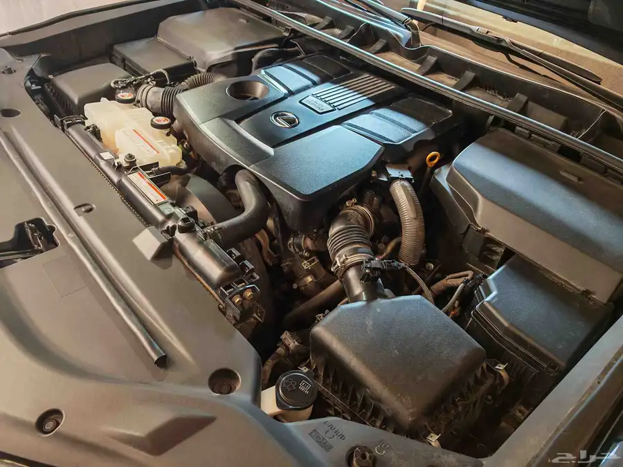 لكسز LX 600 F Sport أسود لؤلؤي موديل 2023 45