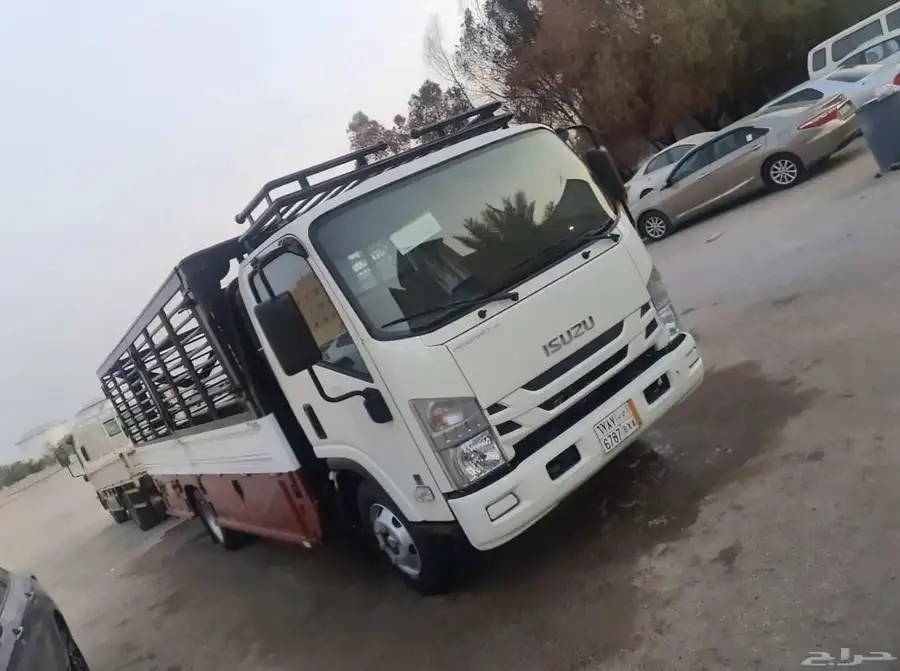 للبيع دينه ايسوزو موديل 2023 ممشى 22 ألف كيلو 0