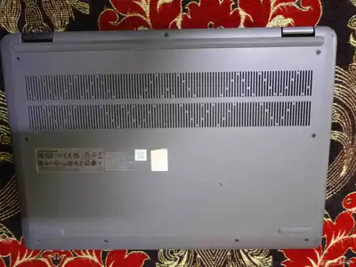 (تم تخفيض السعر) لينوفو ايديا باد فليكس 5 لابتوب 2 في 1 متحو 6