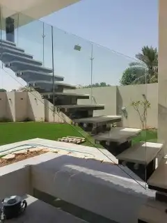 توريد وتركيب زجاج سكريت 4
