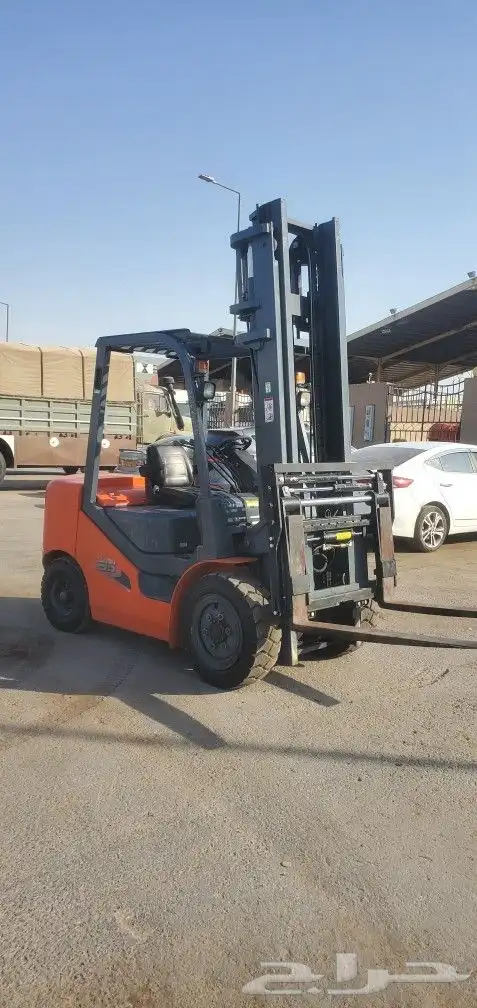 رافعه شوكيه 3.5 طن 4 حركات بطاقه جمركيه مكينه ايسوزو 1