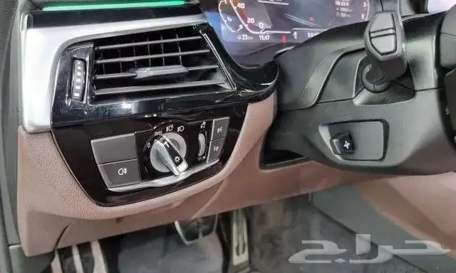 BMW 550I 2022 استيراد من كوريا - معرض العصيمي 9