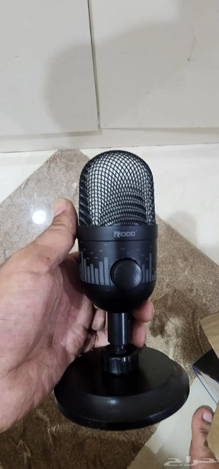 مايك العاب وشاحن سياره جانبي 5